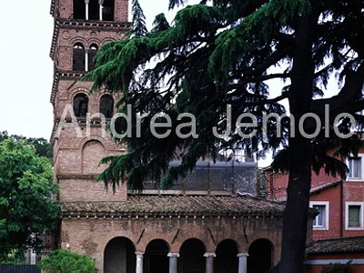 San Giovanni a Porta Latina Façade with bell tower | Andrea Jemolo