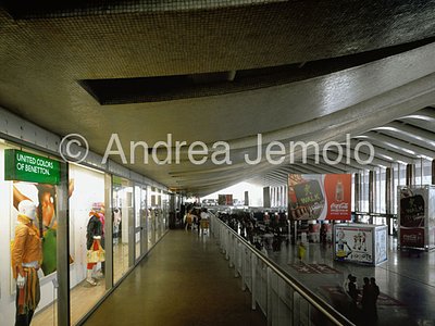 Restructuring of Stazione Termini Area with ticket office | Andrea Jemolo