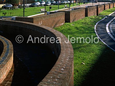 Pedestrian area of Torrenova Wall between the pedestrian areas | Andrea Jemolo