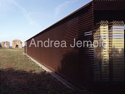 Deposit for materials archaeological in Villa of Quintili East front | Andrea Jemolo