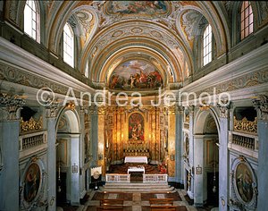 Santa Caterina da Siena Interior - axial vision from the top | Andrea Jemolo
