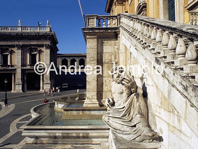 Campidoglio Palazzo Senatorio - Statua del Tevere | Andrea Jemolo