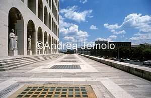 EUR - Palazzo della Civiltà del Lavoro - Palazzo della Civiltà Italiana Statuary groups | Andrea Jemolo