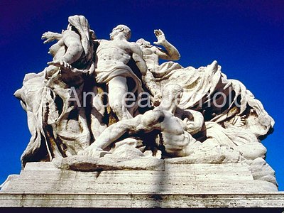 Ponte Vittorio Emanuele Gruppi allegorici | Andrea Jemolo