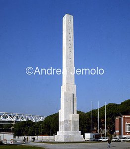 Honorary obelisk to the Italic Forum  | Andrea Jemolo