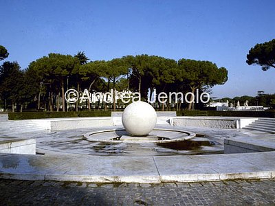 Fountain of the Sphere at Italic Forum  | Andrea Jemolo