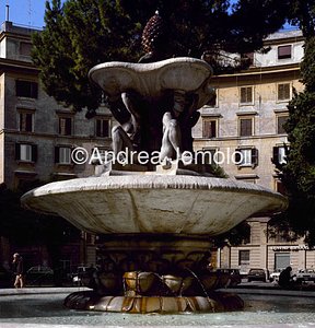 Fountain in piazza dei Quiriti  | Andrea Jemolo