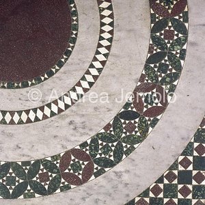 Santa Maria in Trastevere Cosmatesque floor - Detail | Andrea Jemolo