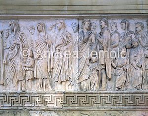 Ara Pacis Augustae Procession of persons belonging to the Imperial House | Andrea Jemolo