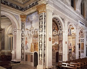 Trinità dei Monti Interior with chapels right side | Andrea Jemolo