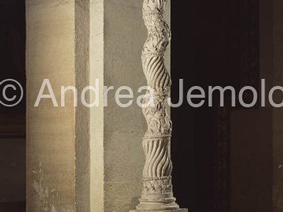 Trinità dei Monti Chapel - tortile column | Andrea Jemolo
