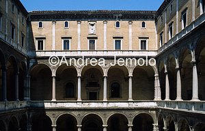 Palace of the Chancellery Courtyard - Detail | Andrea Jemolo