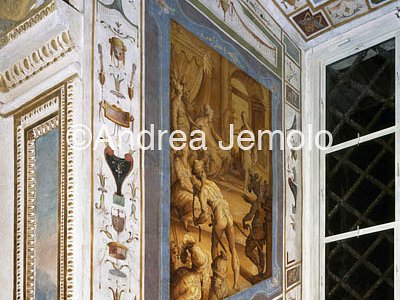 Trinità dei Monti Chapel Altoviti - Splay of window with scenes of life of St. John | Andrea Jemolo