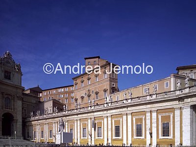 Piazza San Pietro Manica lunga, palazzi vaticani | Andrea Jemolo