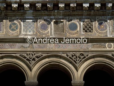 Archbasilica of Saint John Lateran Cloister - Detail | Andrea Jemolo