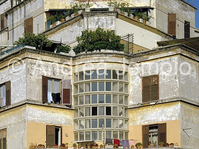 Suburban hotel in Bonomelli square Garbatella District - Rear of the building - Detail | Andrea Jemolo
