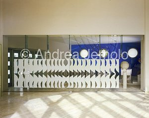 Church of the Holy Face of Jesus Glass door from chapel | Andrea Jemolo