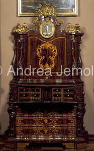 Palace of the Propagation of the Faith Furniture inlaid | Andrea Jemolo