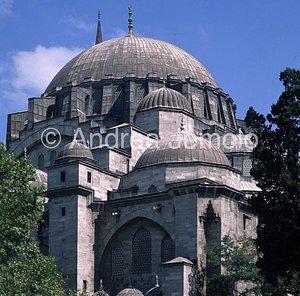 Sultan Suleyman i Kulliyesi Exterior - Detail | Andrea Jemolo
