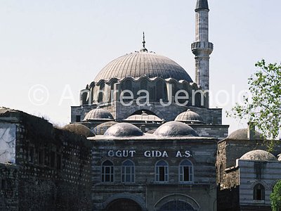 Rustem Pasa Camii Visione d'insieme | Andrea Jemolo