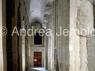 Cattedrale Navata laterale con colonne Tempio d'Atena | Andrea Jemolo