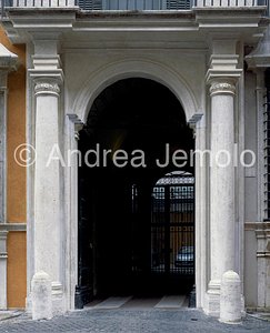 Palazzo Carpegna Portal | Andrea Jemolo