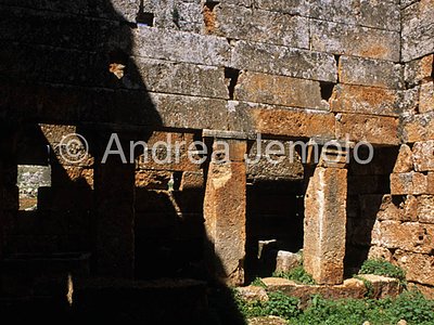 Dead Cities of Serjilla Inn - inside | Andrea Jemolo