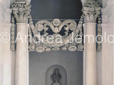 Palazzo Carpegna Frieze of the Portico | Andrea Jemolo
