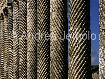 Cardo Column | Andrea Jemolo