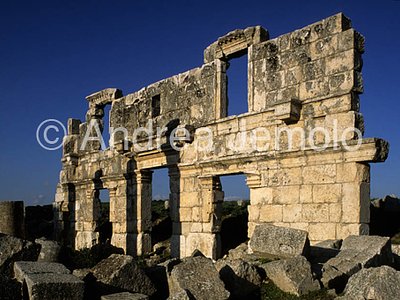 Cardo Buildings along the cardo | Andrea Jemolo
