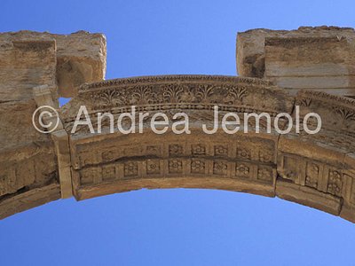 Monumental Arc Arch | Andrea Jemolo