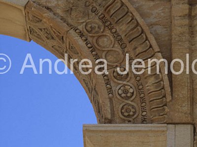 Monumental Arc Detail | Andrea Jemolo