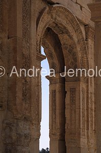 Monumental Arc Detail | Andrea Jemolo