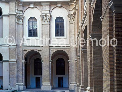 Oratory of the Filippini Courtyard | Andrea Jemolo