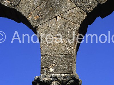 Church Wall of the aisle - detail | Andrea Jemolo