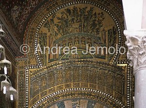 Great Mosque - Mosque of the Omayyadi Hallway toward the Western portico - musive decoration | Andrea Jemolo