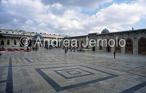 Great Mosque - Mosque of the Omayyadi Courtyard | Andrea Jemolo