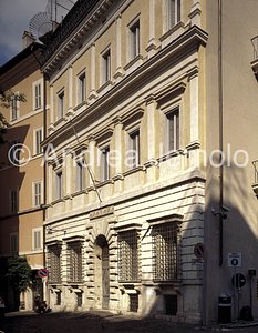 Ossoli palace Façade | Andrea Jemolo