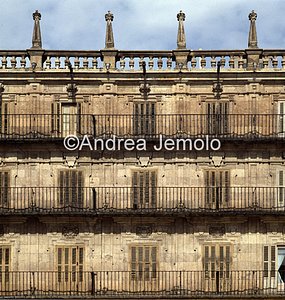 Plaza Mayor Window | Andrea Jemolo