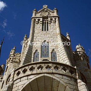 Episcopal palace Detail | Andrea Jemolo