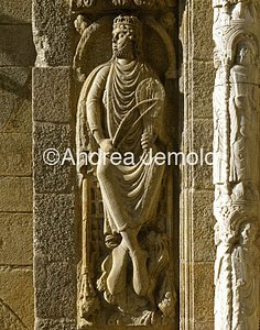 Cathedral - Porta de las Platerias David the king playing lyre | Andrea Jemolo