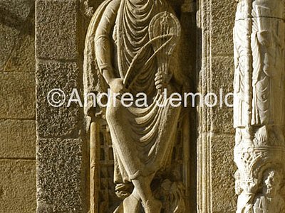 Cathedral - Porta de las Platerias David the king playing lyre | Andrea Jemolo