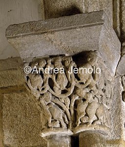 Crypt of the Portico Capitals | Andrea Jemolo