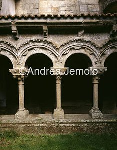 Santa Maria la Real de Sar Cloister | Andrea Jemolo