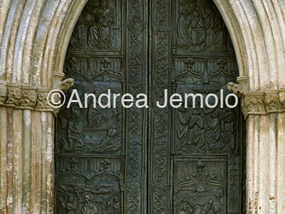 Real Monasterio Bronze doors | Andrea Jemolo