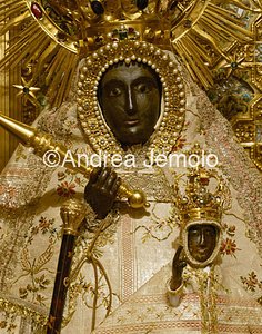 Real Monasterio Statue of the Madonna | Andrea Jemolo