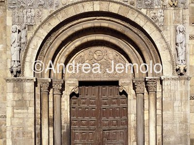 The Basílica de San Isidoro Portal of the Lamb | Andrea Jemolo