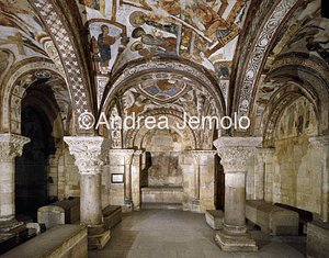 The Basílica de San Isidoro - Pantheon de los Reyes General view | Andrea Jemolo
