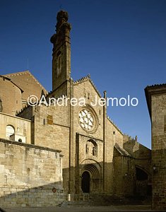 Old cathedral Façade | Andrea Jemolo