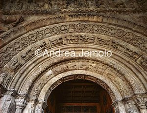 Monastery of Santa Maria de Ripoll Portal - Detail | Andrea Jemolo